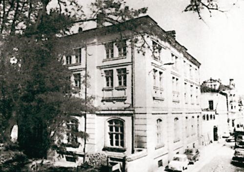 Първата сграда на Юридическия факултет